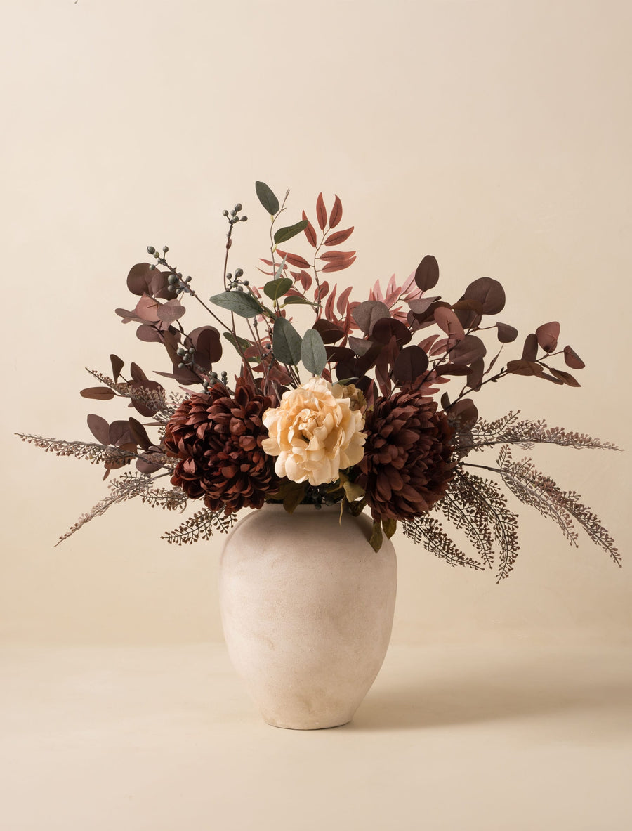Composition florale artificielle - Dahlia bordeaux et pivoine crème