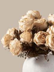 Grandes roses artificielles – Beige (3 tiges / 21 roses)