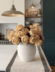 Grandes roses artificielles – Beige (3 tiges / 21 roses)
