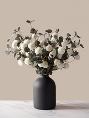 Composition florale artificielle – Blanc et vert