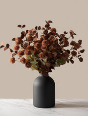Composition florale artificielle – Marron