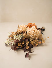 Composition florale artificielle – Hortensia orange et eucalyptus