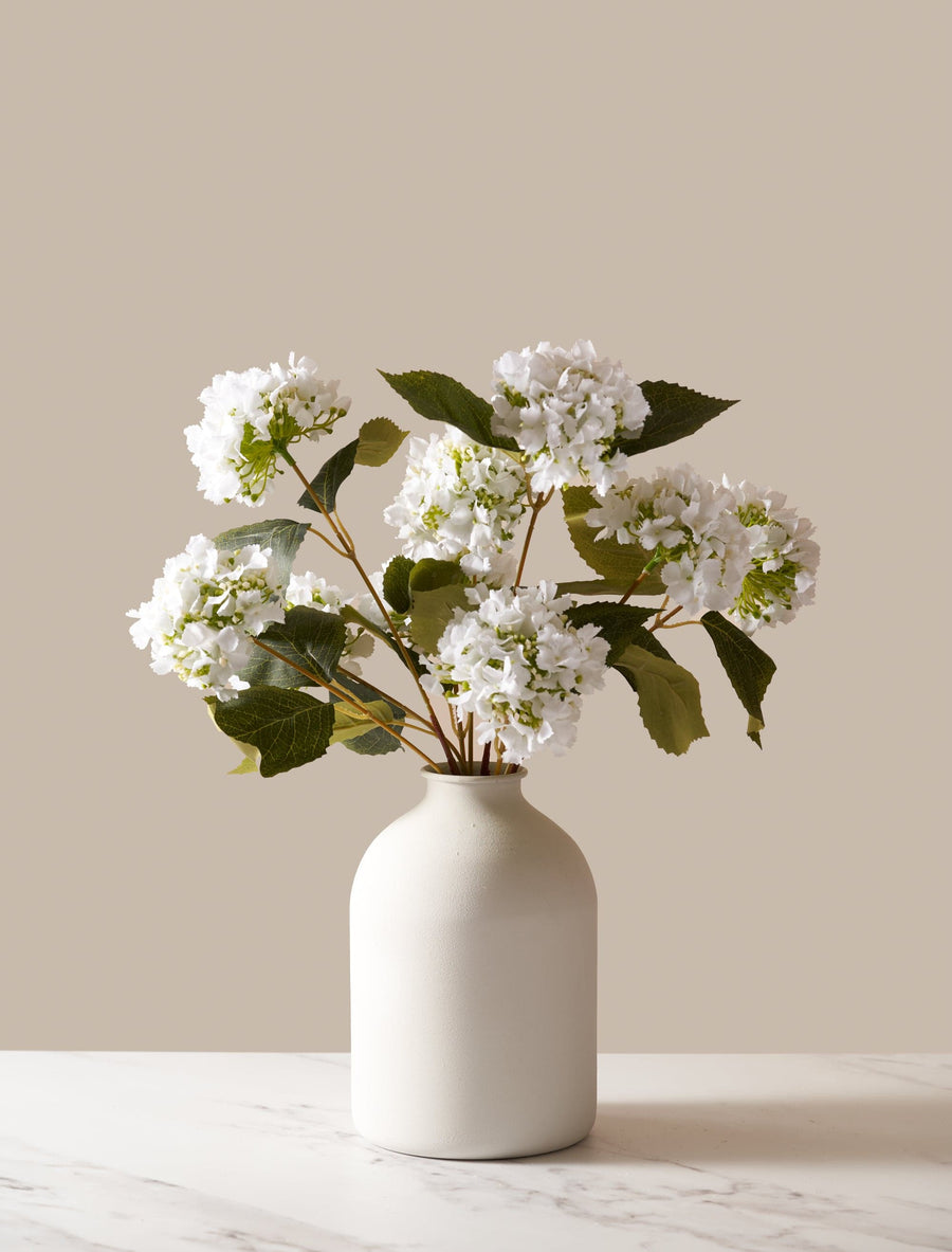 Petit bouquet d’hortensias artificiels – Blanc (3 tiges)