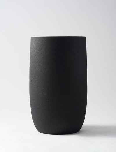 Grand vase en fer – Noir