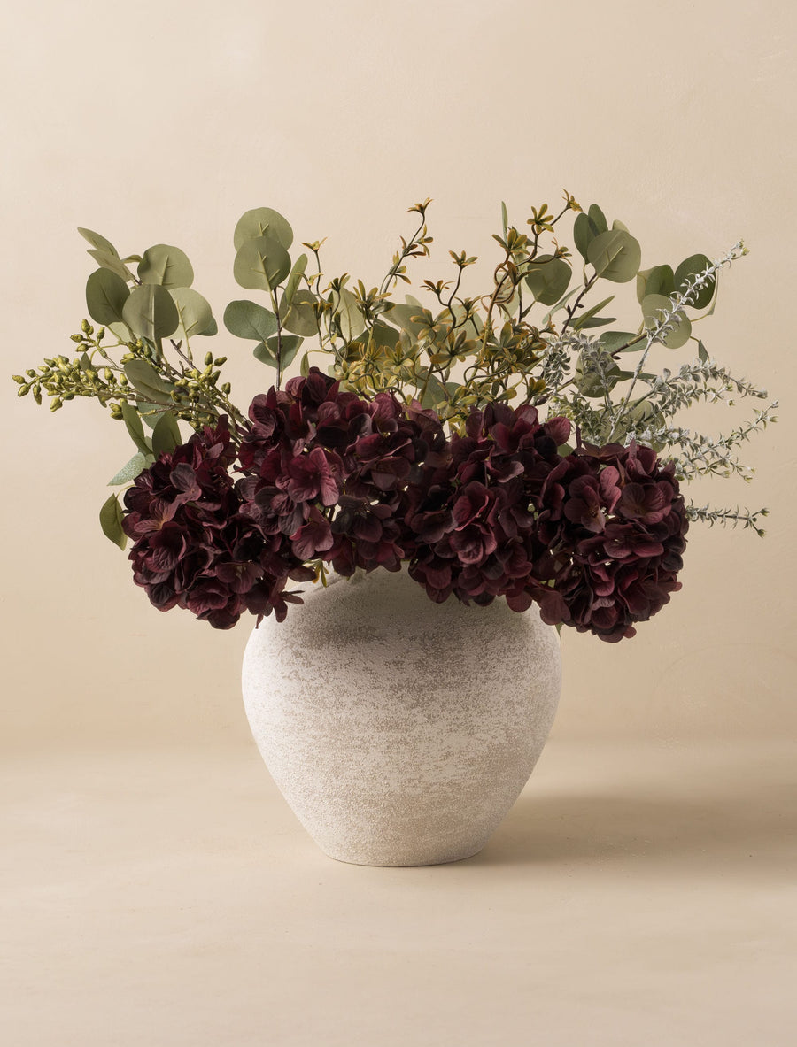 Composition florale artificielle - Eucalyptus et Hortensia Rouge
